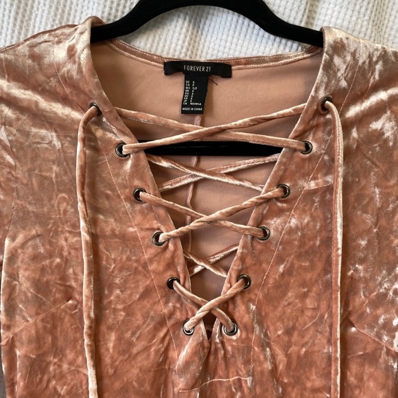 Velvet Dress - Picture 3 of 6